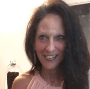 Meet your Posher, Debbie